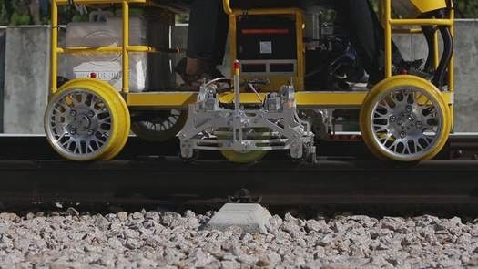 FD-GT60 Double‑Track Rail Ultrasonic Flaw Detector 18‑Channel Railway Rail Inspection Vehicle IP55 For 43‑75kg/m Rail